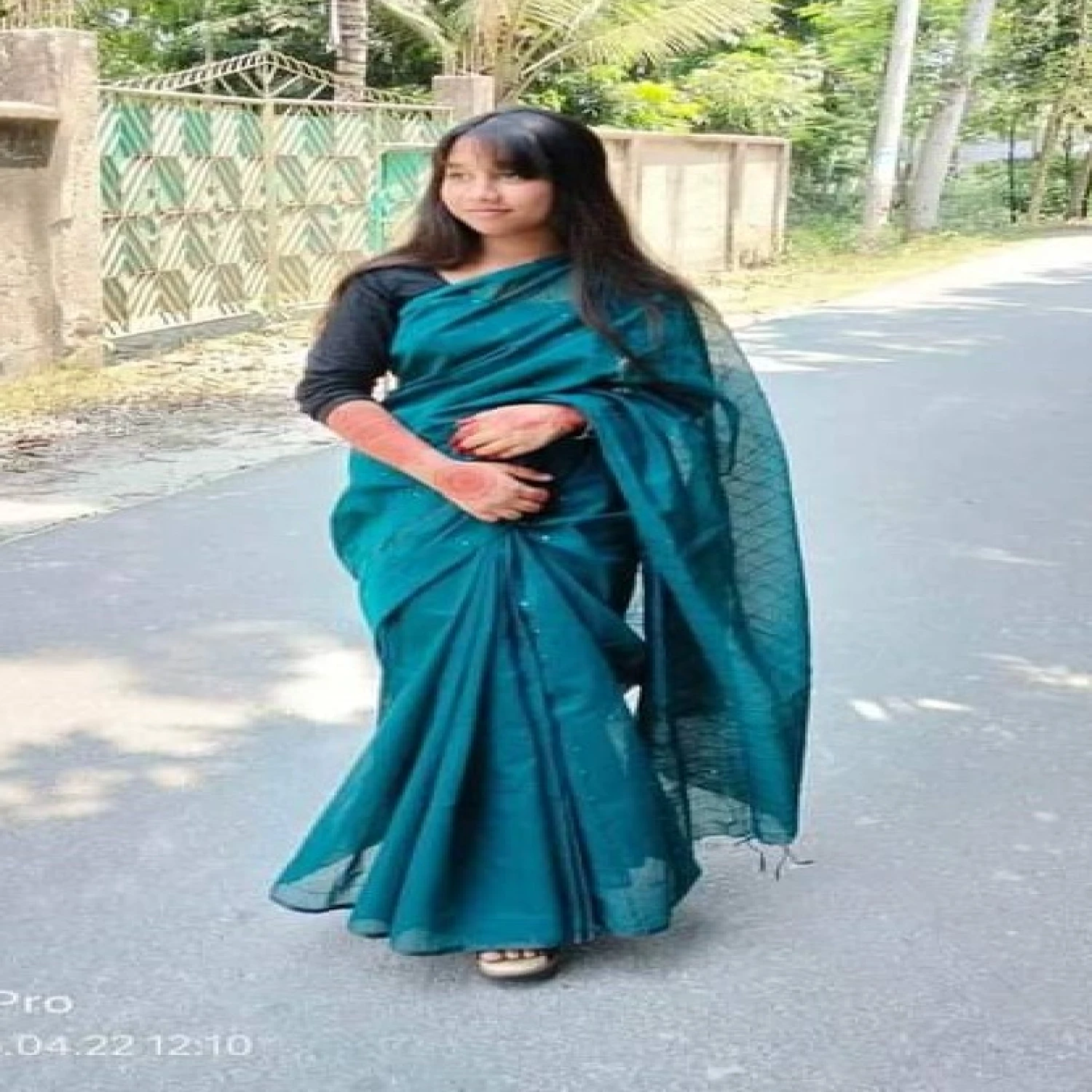 চুমকি শাড়ি নারীর ঐতিহ্যের অনন্য প্রতীক